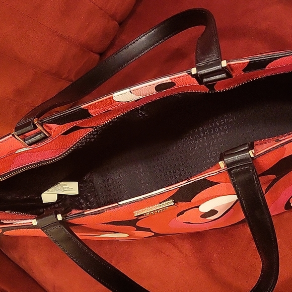 Kate Spade red and pink floral zip top shoulder bag - Picture 4 of 4